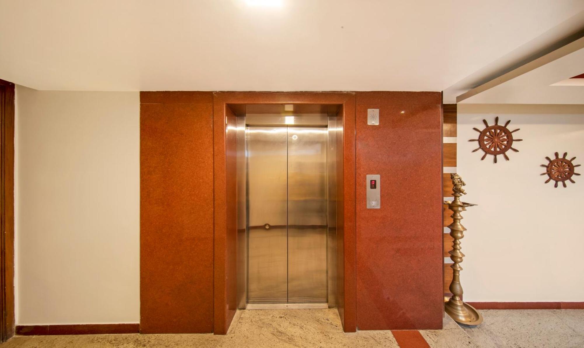 Treebo Sam Residency Hotell Coimbatore Eksteriør bilde