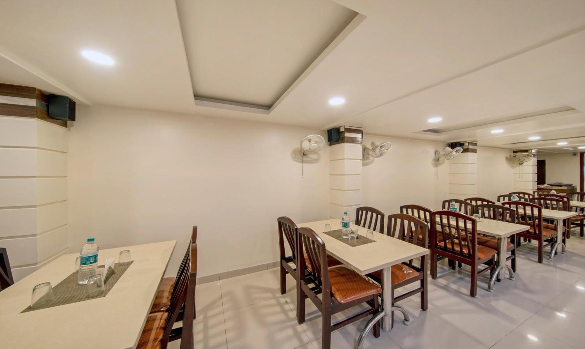 Treebo Sam Residency Hotell Coimbatore Eksteriør bilde